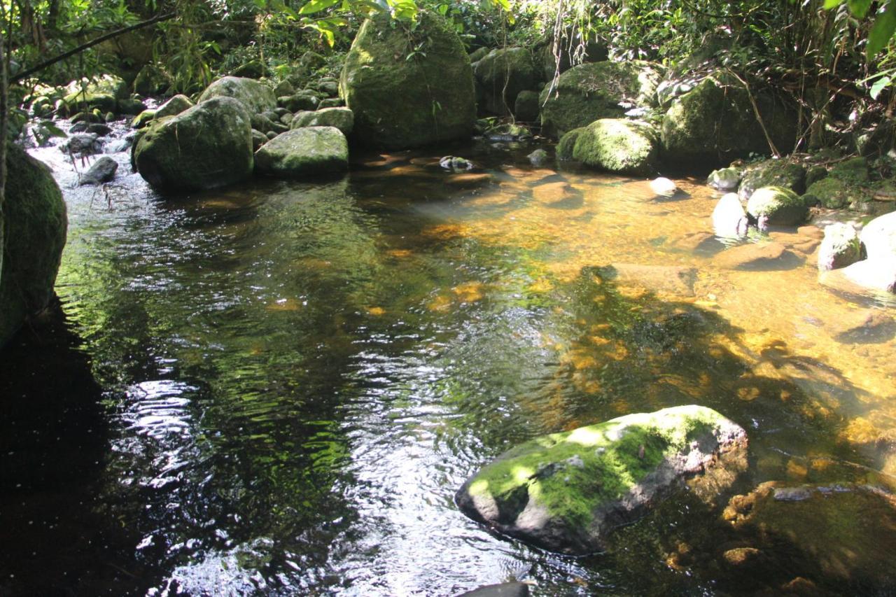 Sitio Das Bromelias Cachoeira Do Tombador ウバトゥバ エクステリア 写真